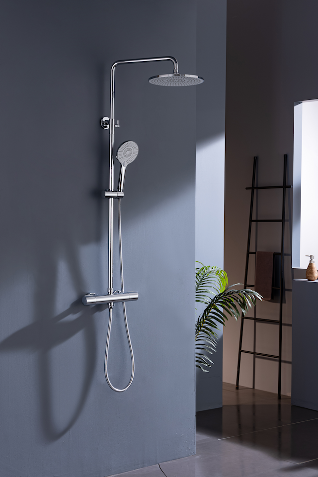 Showers & Accessories